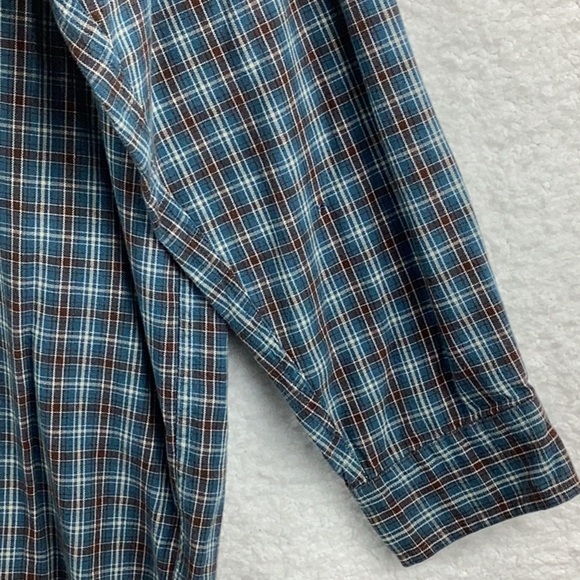 J. Crew Men’s Size X-Large Plaid Buttons Down Shirt. - Picture 4 of 10